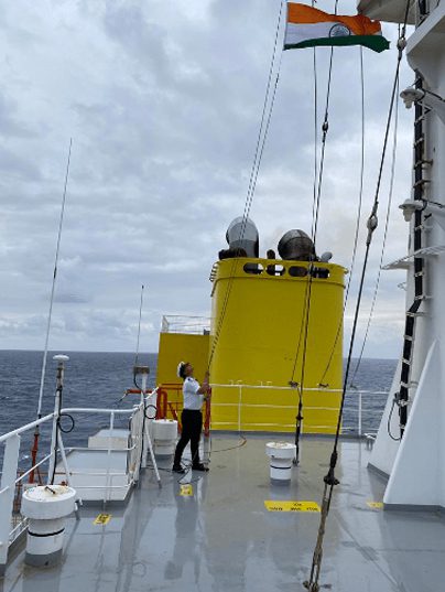 Flag hosting on vessel