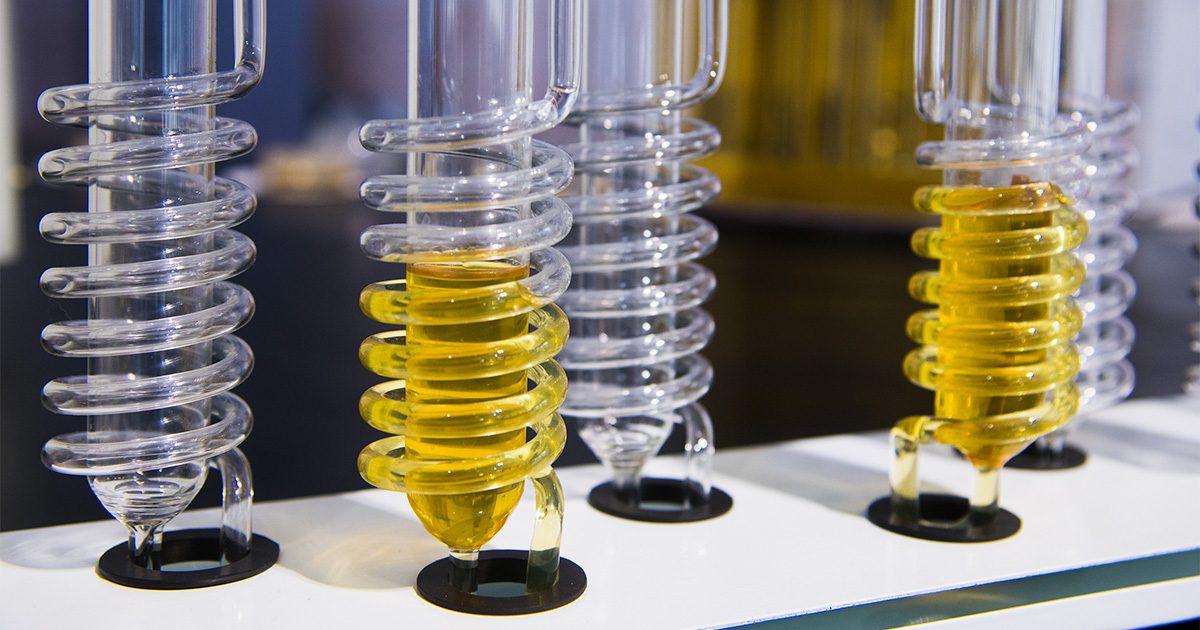 measuring oil cleanliness