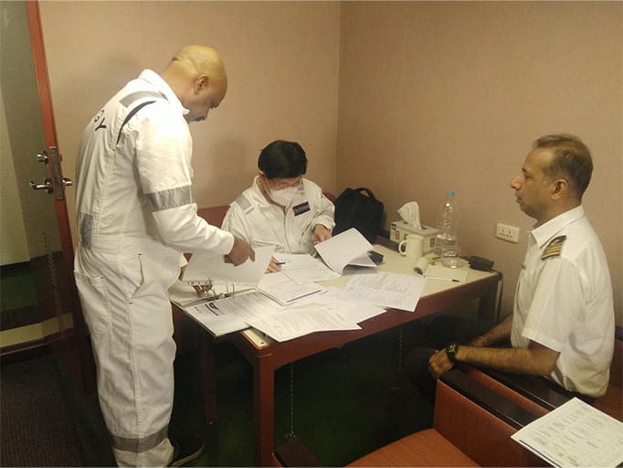 SIRE 2.0のシナジー油タンカーの試験検査