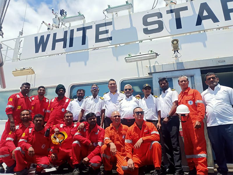 SAR 작전을 지원한 White Star 선박 승무원